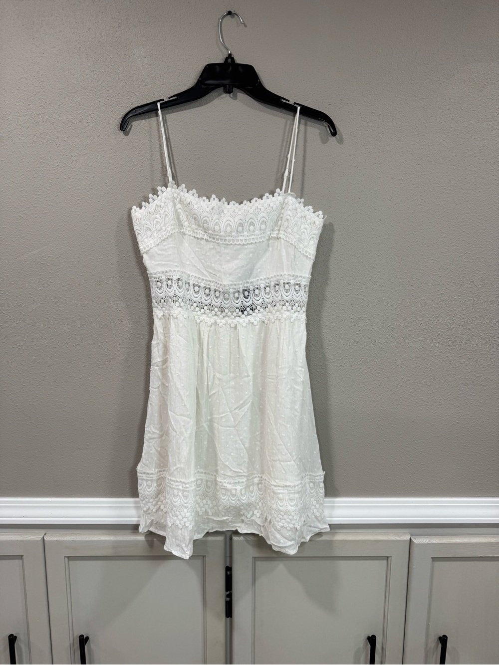 NWT Papermoon White Lace Dress - Picture 3 of 7